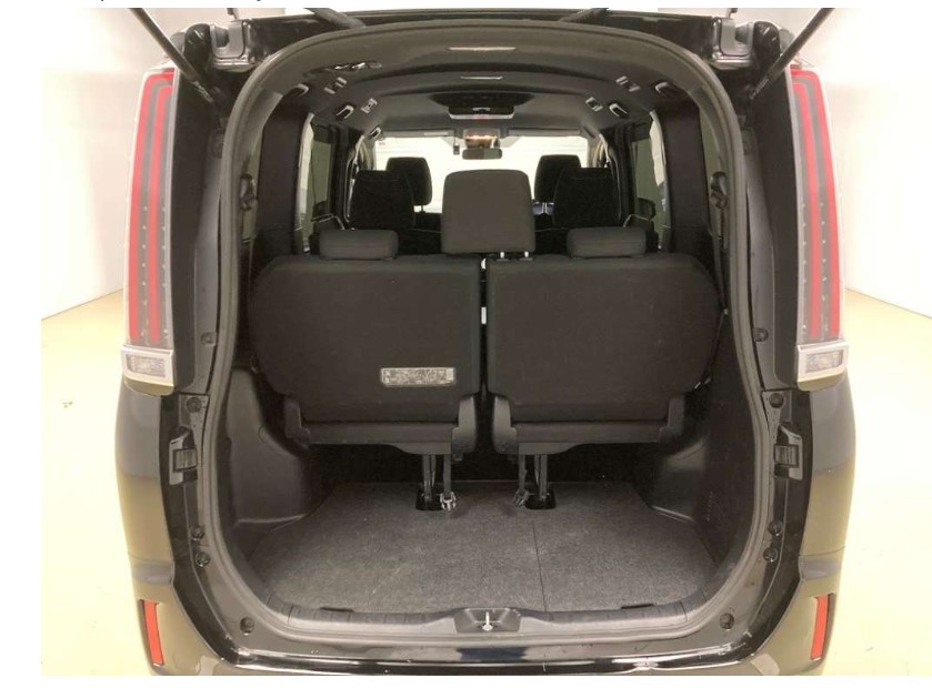 Toyota Esquire 2019 Black Rent a car in Chittagong - Image 3